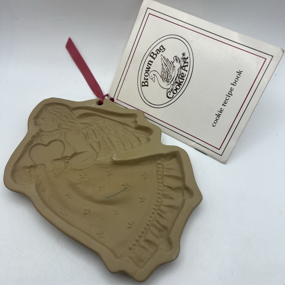 Brown Bag Cookie Art Design Mold Angel with Heart Hill Design Inc Vintage 1987
